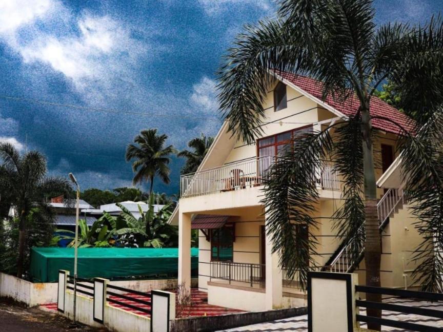 Nest Resorts Athirappilly Bagian luar foto